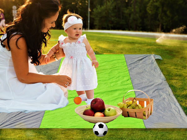 Premium Outdoor Sand Free and Water Repellent Beach/Picnic Blanket - 7' X 9'